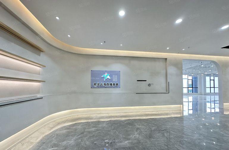 公明楼村地铁站旁原房东精装修1500平方办公室厂房低价出租