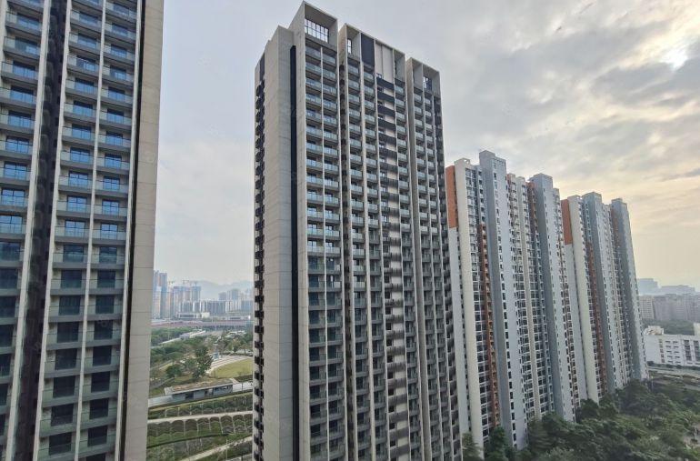 光明凤凰城地铁口花园式全新厂房1260平出租