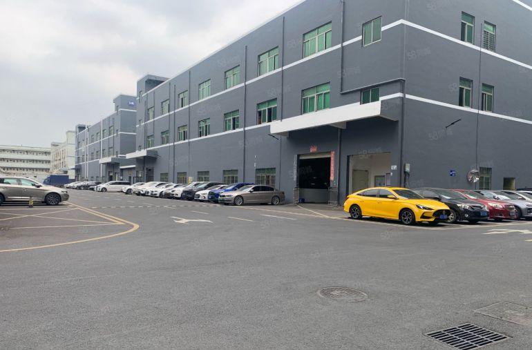 光明上村北环大道边工业园楼上400平厂房特价20平