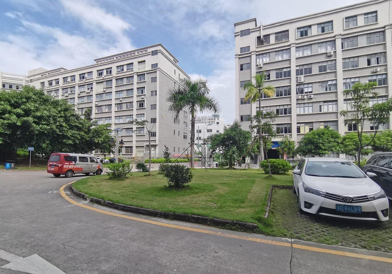 公明新出原房东一楼1788平精装修水电齐全随时入住可分租