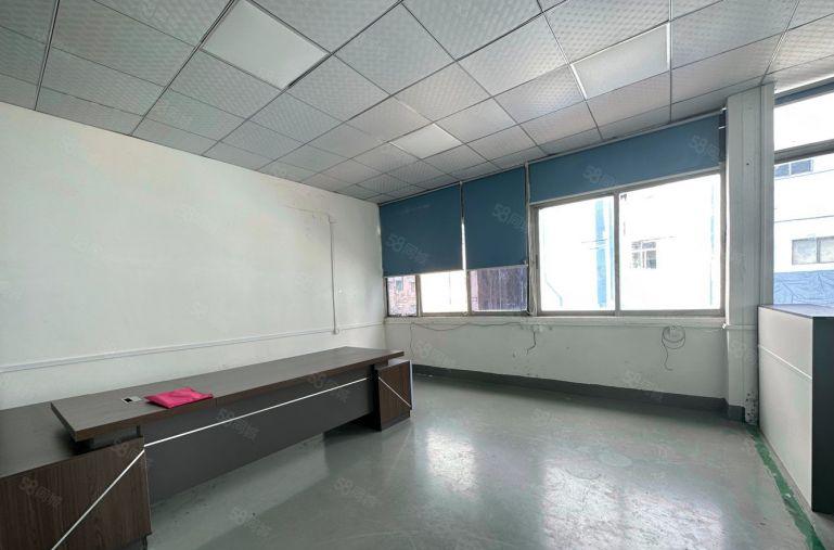 光明地铁口原房东工业园区300平精装修红本厂房仓库出租