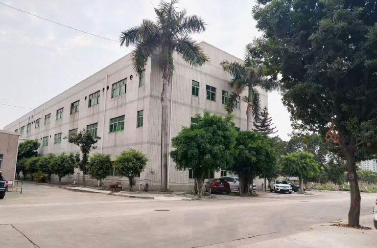 公明原房东独院厂房出租4500平空地超大可分租1楼有仓库出租