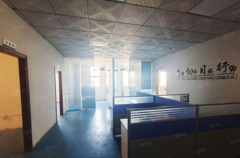 公明马山头新出4楼500平厂房出租，实际面积，带办公室和精装