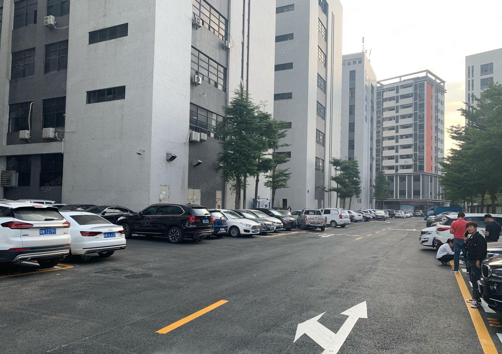 公明田寮高速口整层1500平方带装修房东直租