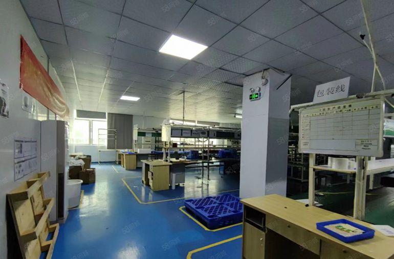 公明107国道旁厂房招租3楼900，车间全新地平漆，好招工