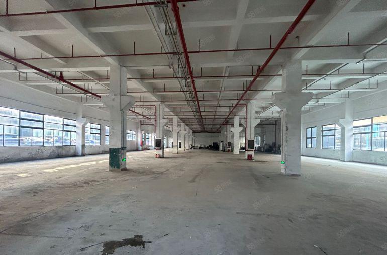 光明凤凰城地铁13层5000平起租1600平独门独院村委