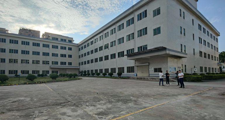 光明玉塘凤凰长圳地铁口原房东红本厂房精装修出租无尘车间