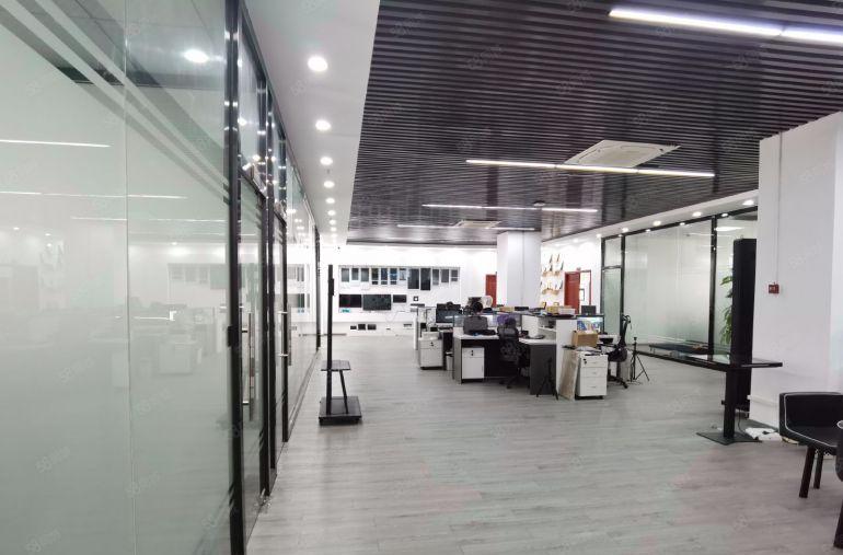 免费送精装修办公室加无尘车间光明将石原房东楼上1580平急租