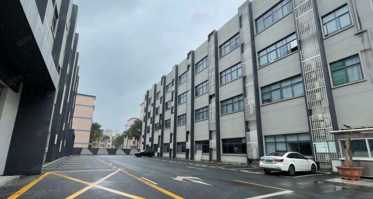 地铁口！光明高新园2000平方可分租电子行业厂房出租仓库出租