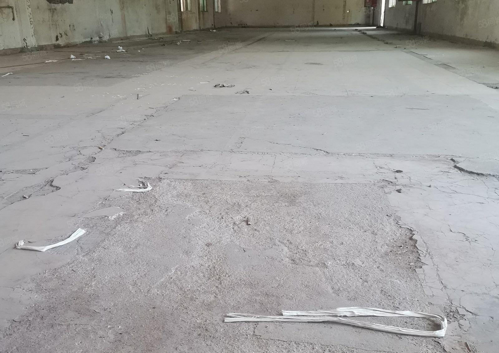 坪山  坑梓独院厂房出租1820平，有3套独院，位置好