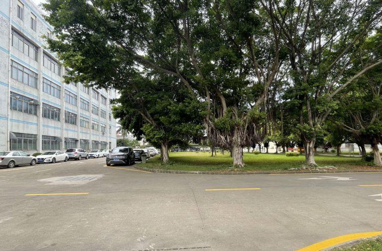 坪山石井地铁站旁工业园1000平精装修办公室厂房仓库低价出租