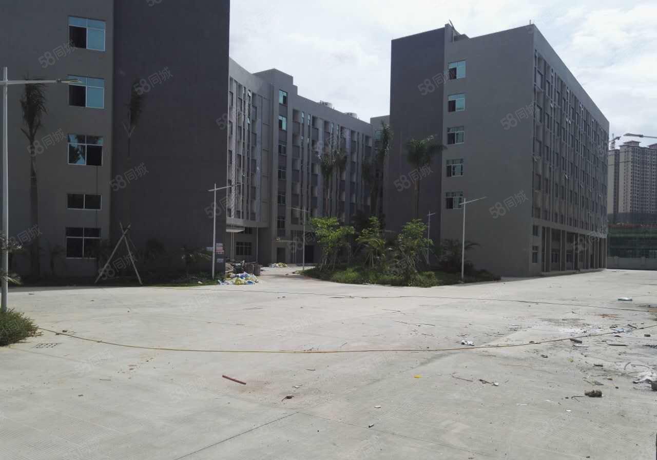 坪山大工业区空出楼上680平米厂房出租带装修有房产证