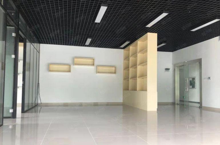 坪山坑梓工业区新空出一楼2000平200平起租，特价出租