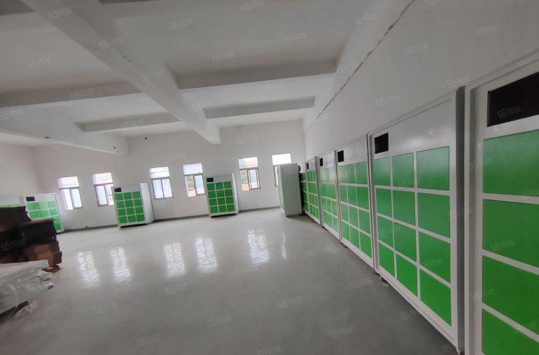 坪山龙田街道精装修300平方标准厂房可做办公室使用独立卫生间