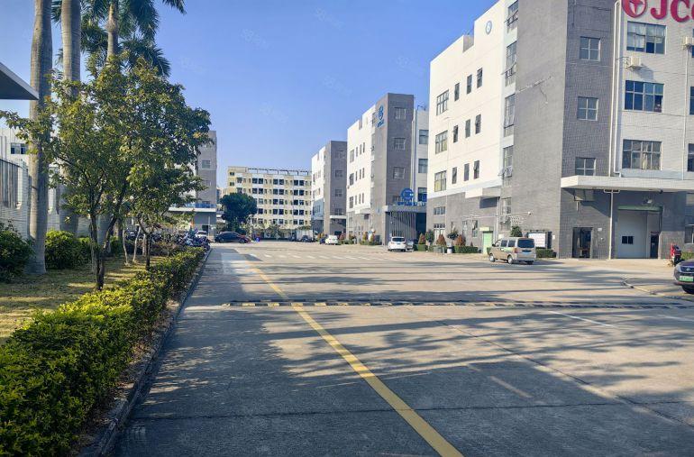 坪山大工业园区原房东红本厂房一楼2000平方层高6米大小可分