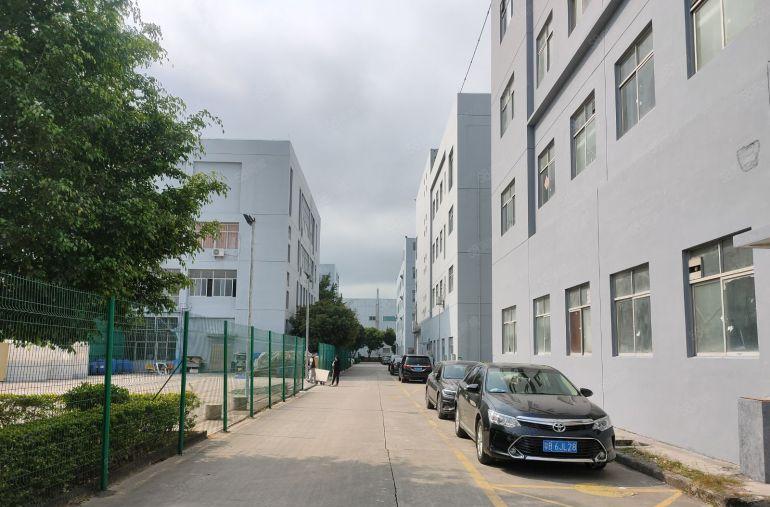 坪山高新区花园式科技园红本厂房2800平米