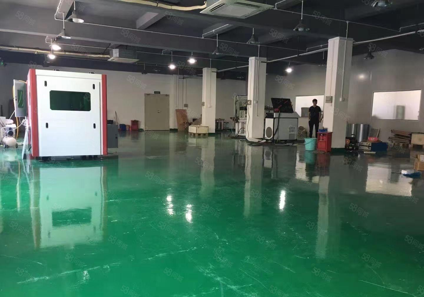 坪山一楼厂房出租2000平方带现成装修可分租水电齐全