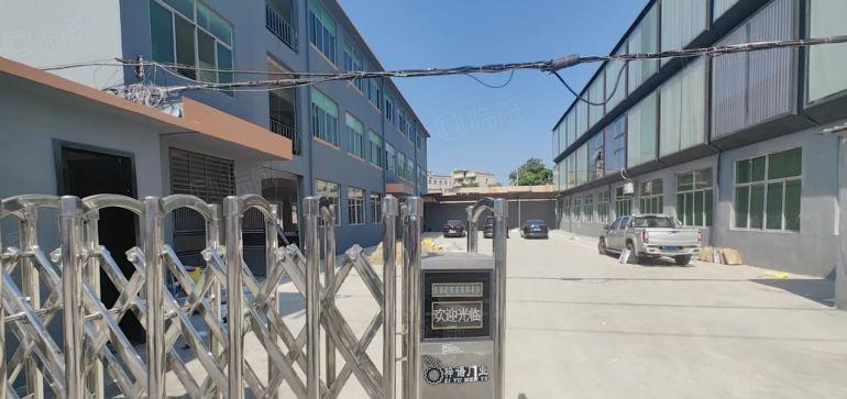 坪山碧岭南坪快速旁小独院2000平厂房低价出租形象好，马路边