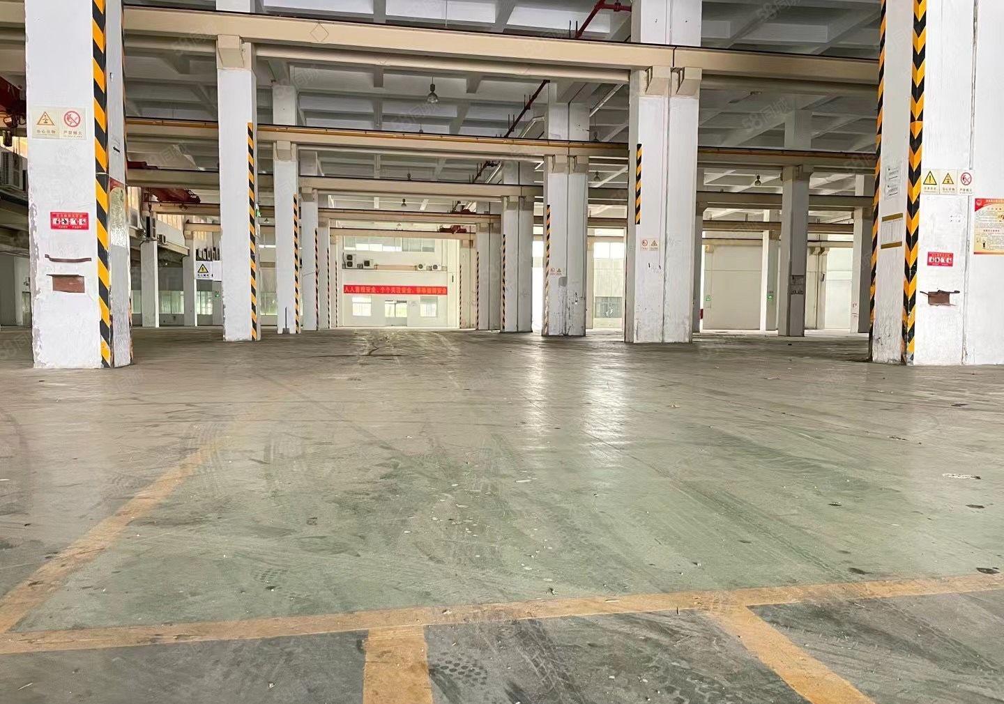 坪山一楼厂房12000平红本厂房出租高度9米带现成行车可分租