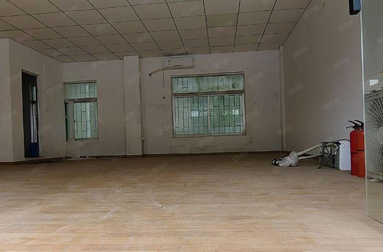 3800元坪山坑梓光祖北路独院一楼120平现成地板吊顶玻璃门