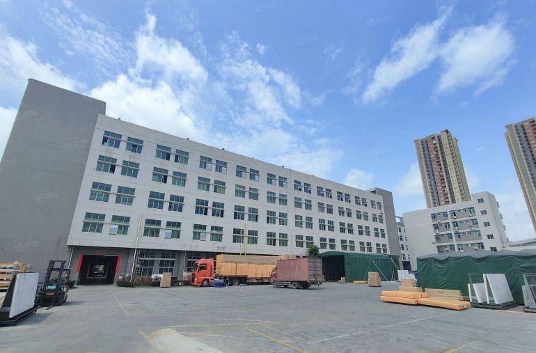 坪山大工业区2300平精装修厂房低价出租仓库可分租空地大