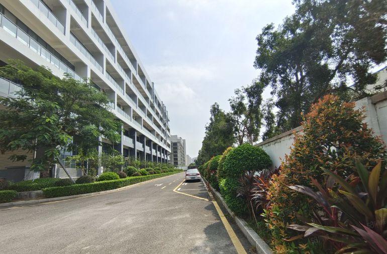 坪山大工业区原房东大型科技园楼上带精装修3000平厂房出租