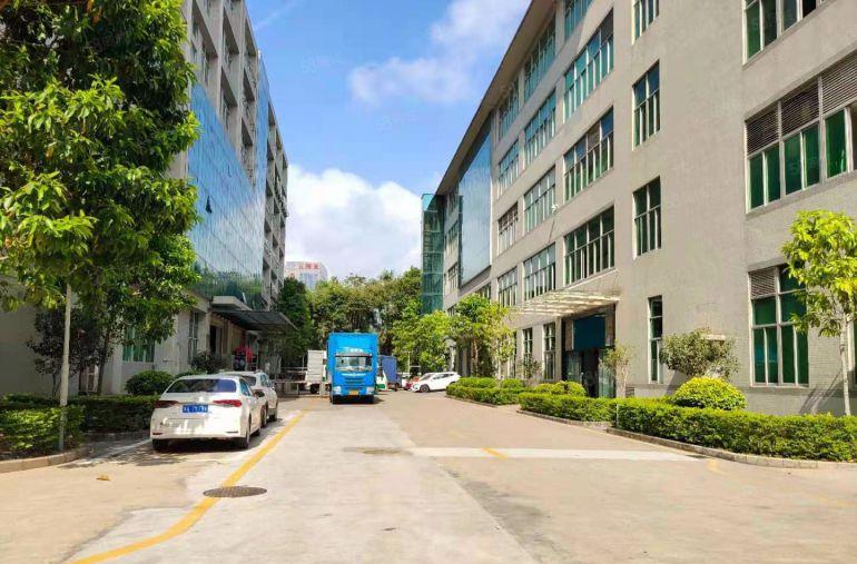 坪山坑梓医疗产业园楼上2000平精装修办公室仓库厂房出租