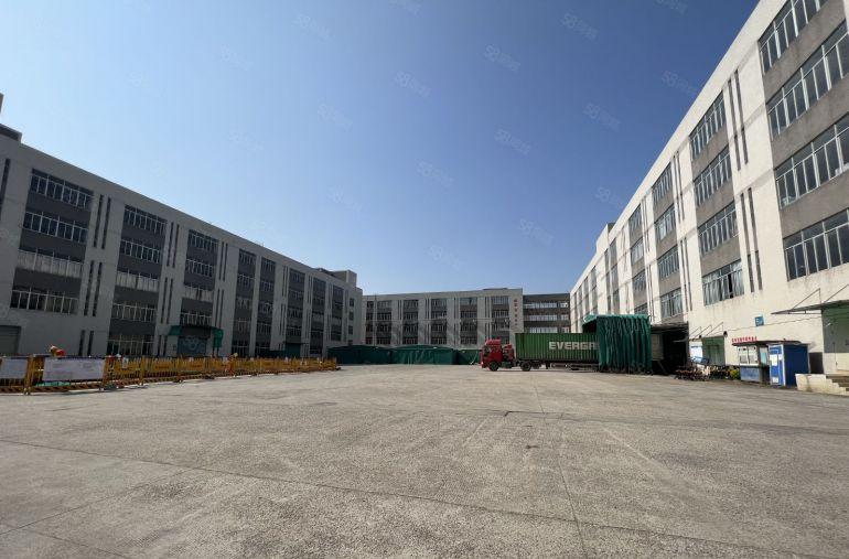 坪山原房东独院单层面积4000平方厂房出租主干道形象好易招工