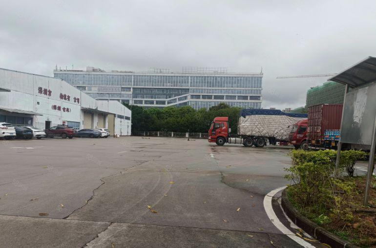 坪山大工业区原房东标准钢构一楼厂房滴水8米14000平可分租