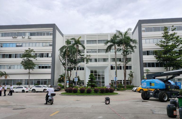 坪山正地铁口，大型花园式科技园厂房办公室出租