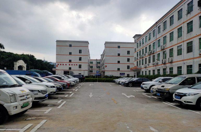 坪山坪大工业区原房东2000平厂房可分租 带装修低价仓库出租