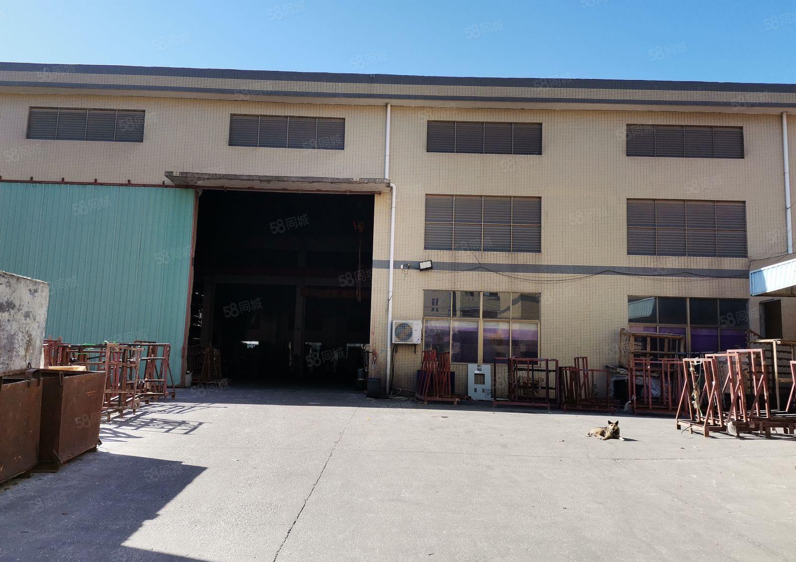 深圳坪山10米高单一层厂房出租4000平米，有两台行车