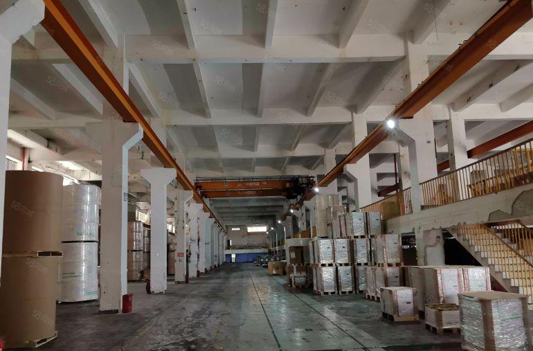 深圳市坪山区红本厂房出租，1楼9米高16000平米，带航车