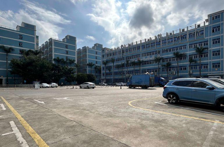 坪山沙田地铁站旁原房东工业园楼上1000平厂房出租 可分租