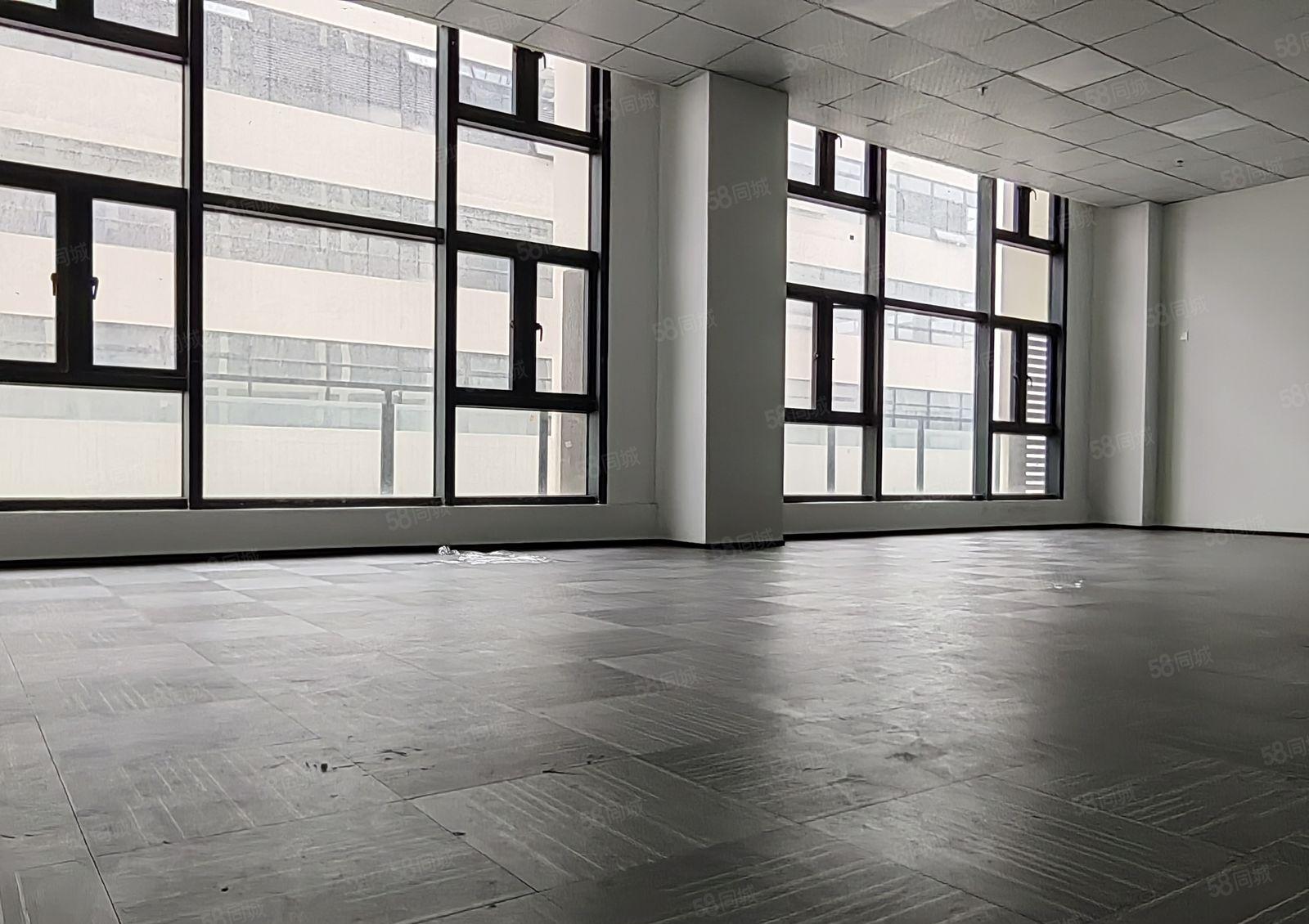 4000元坪山龙田园区8楼150平精装办公室现成地板砖吊顶