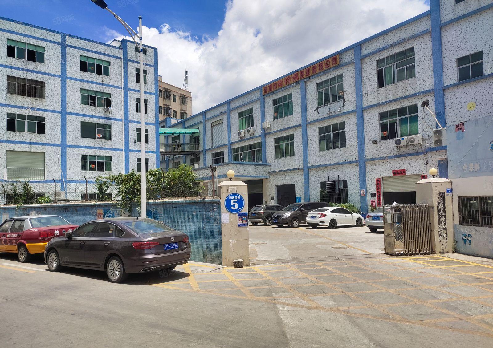 300平起租石井工业区标准厂房。