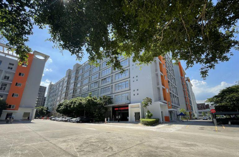 清盘特价坪山原房东独栋楼上2000平方带装修厂房仓库低价出租