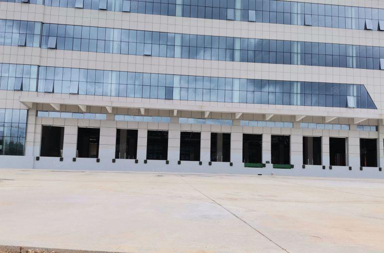 原房东坪山区全新园区160000平方米，厂房出租，可分租