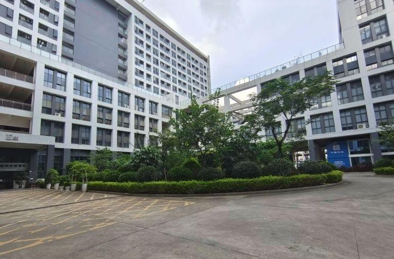 原房东，坪山生物科技园楼上300平精装修办公室仓库厂房出租