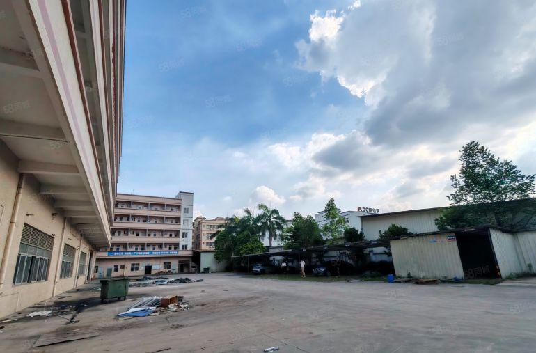 坪山中心双地铁口标准小院子13元就可以成交位置好合同期长