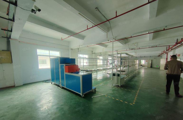 坪山地铁口新出厂房1200平米有地坪漆带办公室