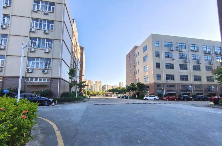 坪山大工业园区原房东红本3楼2000平方带装修水电齐大小可分