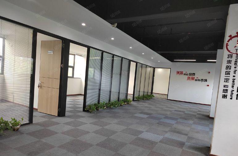 坪山区石井地铁口原房东大型工业园2000平精装修办公厂房出租