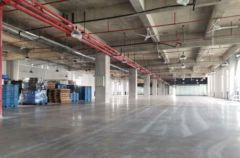 深圳市坪山区大工业区原房东红本整栋26500平方米，厂房出租