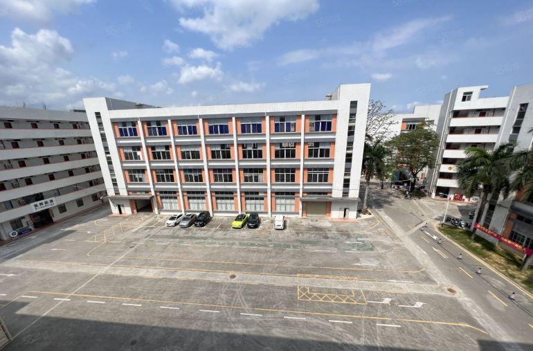 坪山坑梓开发商直租红本厂房2300平方仓库出租空地大实际面积