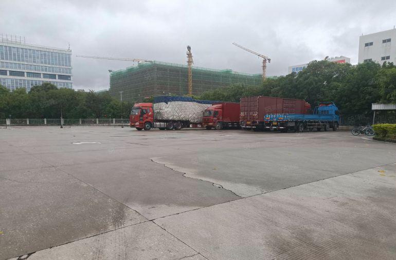 坪山大工业区原房东标准钢构一楼厂房滴水8米14000平可分租