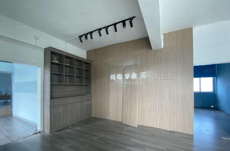 34元起西丽大学城楼上1500平精装修厂房出租仓库出租可分租