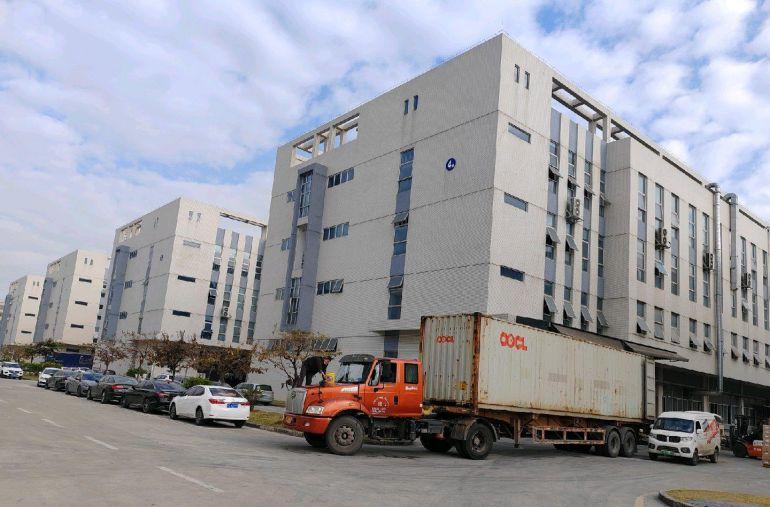 原房东出租厂房和宿舍