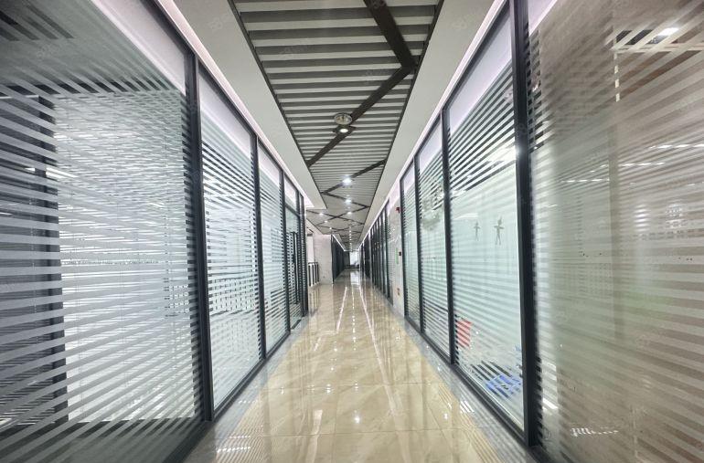 南山科技园原房东精装修厂房办公室300平方超大空地低价出租