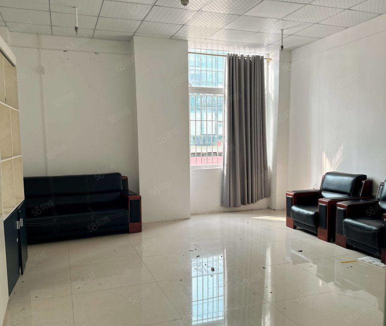 蛇口工业区厂房出租60~500平仓库办公地铁口12号门口物业